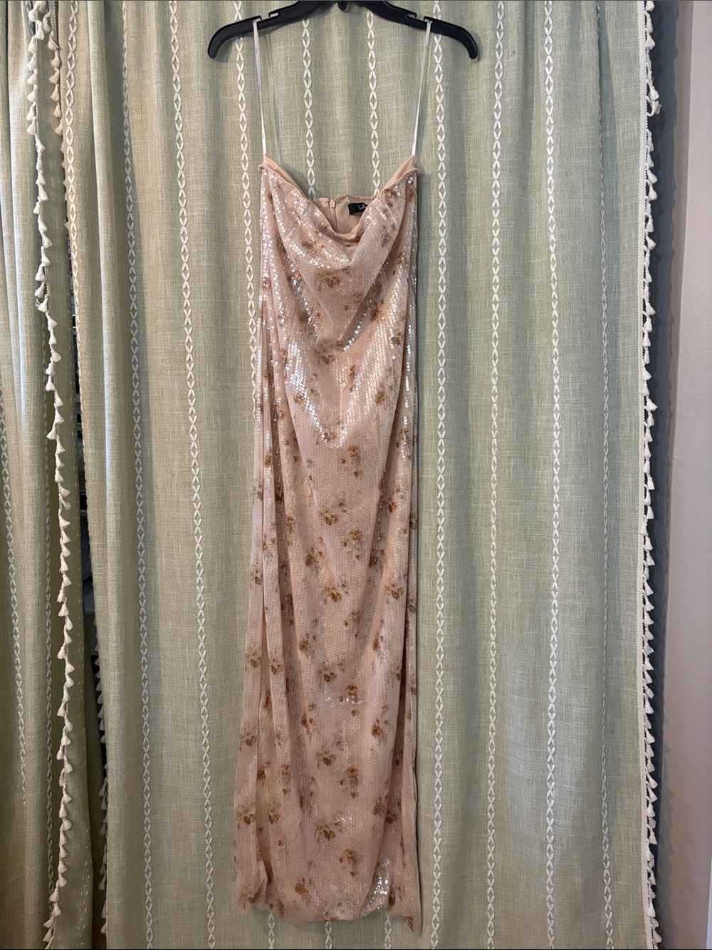 Lulu’s strapless sequin dress